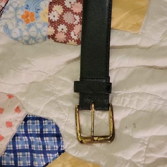 Surry Leather Belt - Picture 2 of 5